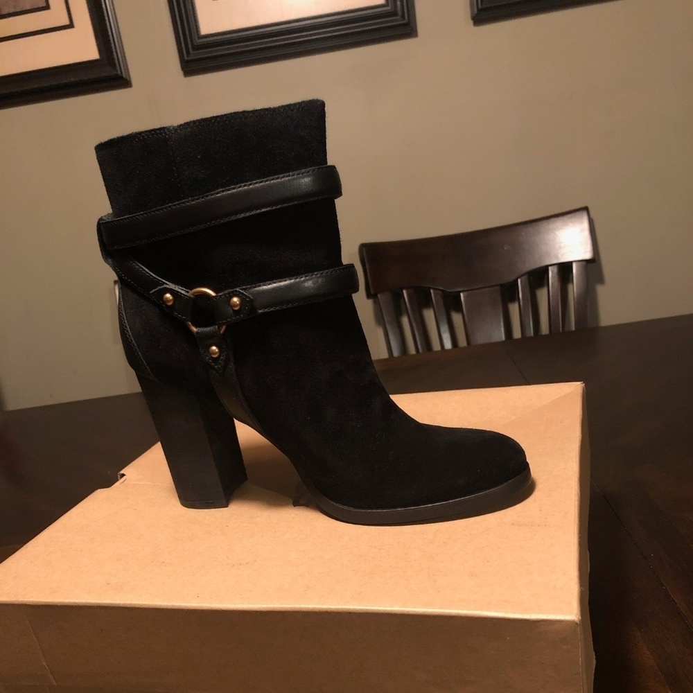 Ugg Black Shoe Boots